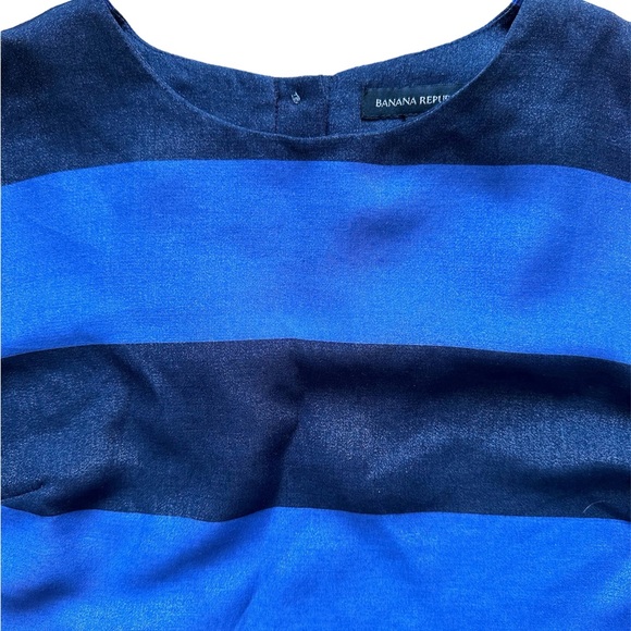 Banana Republic Crop Blue Shimmer Metallic Top Long Sleeves - Picture 3 of 6